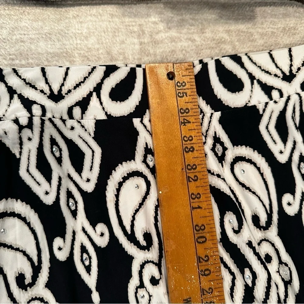 INC Black and White Poly Spandex Silver Studded Maxi Skirt EUC Size XS It#C72